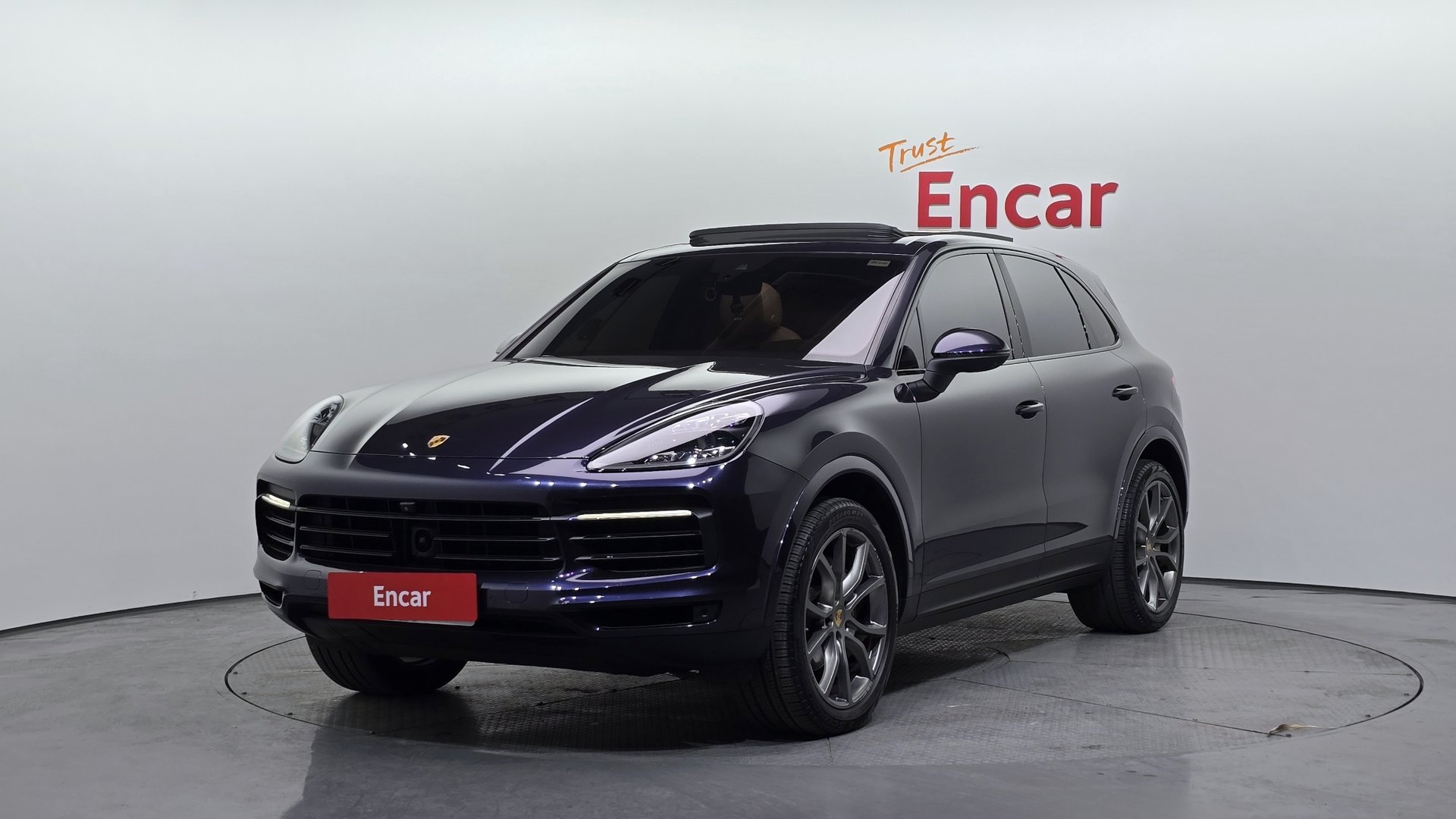 PORSCHE CAYENNE - View 1