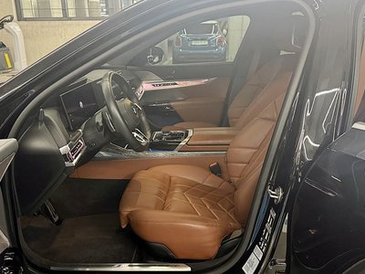 BMW 7 SERIES - 10