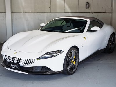 2025 Ferrari ROMA SPIDER thumbnail 23