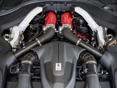 2025 Ferrari ROMA SPIDER thumbnail 13