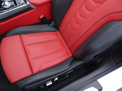 صورة مصغرة 19 لـ 2022 BMW 8 SERIES CABRIOLET