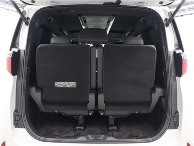 TOYOTA ALPHARD - 9
