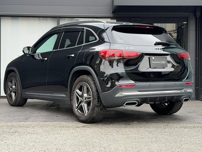 MERCEDES-BENZ GLA - 4