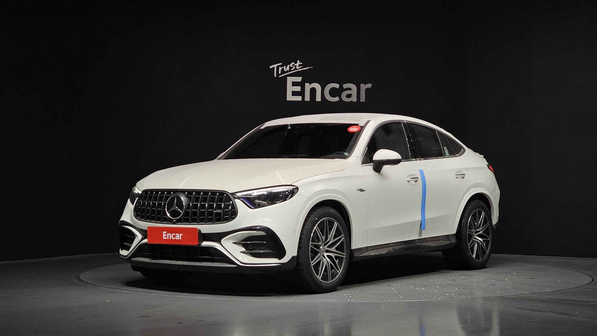 MERCEDES-BENZ GLC - View 1