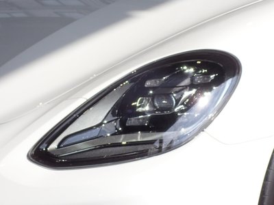 PORSCHE PANAMERA - 3