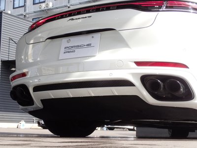 PORSCHE PANAMERA - 10