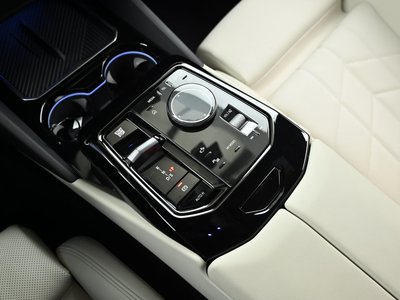 صورة مصغرة 20 لـ 2025 BMW 5 SERIES