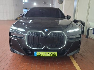 BMW 7 SERIES - 1