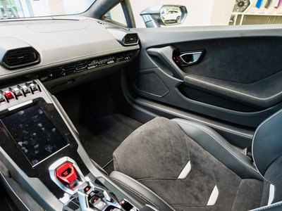 صورة مصغرة 31 لـ 2021 Lamborghini HURACAN SPYDER