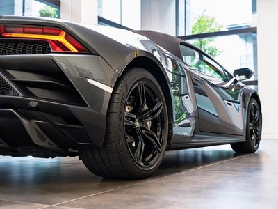صورة مصغرة 16 لـ 2021 Lamborghini HURACAN SPYDER