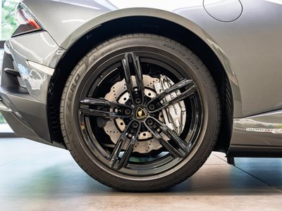 صورة مصغرة 17 لـ 2021 Lamborghini HURACAN SPYDER