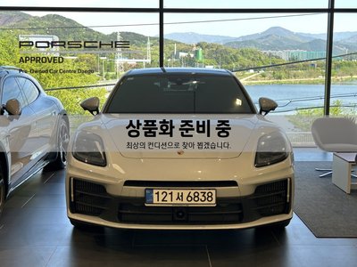 PORSCHE PANAMERA - 1