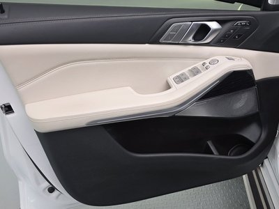 2021 BMW X7 thumbnail 14