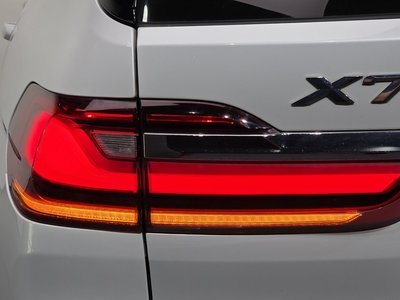 صورة 10 لـ 2021 BMW X7