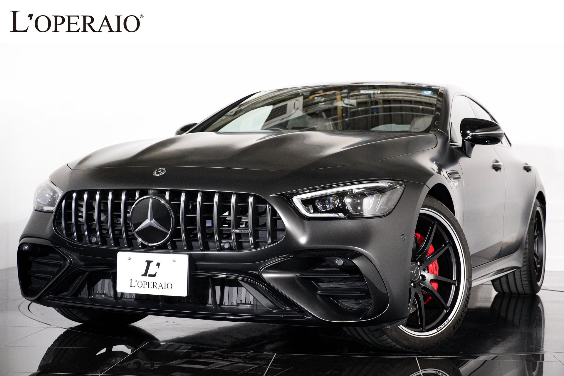 MERCEDES-BENZ GT AMG - View 1