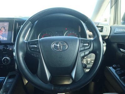 TOYOTA ALPHARD - 8
