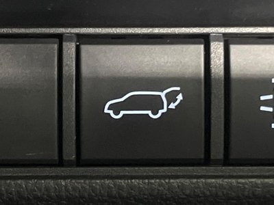 TOYOTA LAND CRUISER 250 - 7