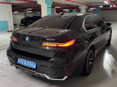 BMW I7 - 4