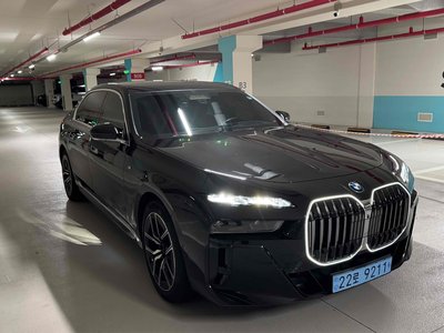BMW I7 - 3