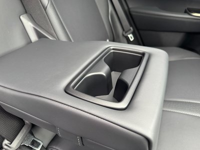2025 Toyota CROWN SPORT thumbnail 38
