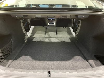 2025 BMW 3 SERIES 缩略图 31