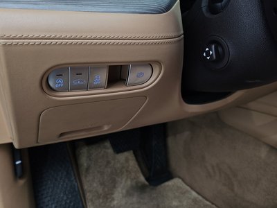 صورة مصغرة 30 لـ 2022 Genesis G90 (RS4)