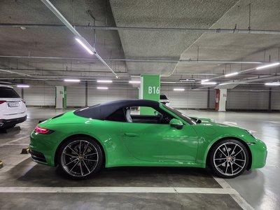 PORSCHE 911 - 9