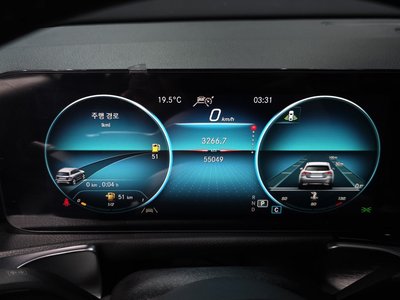 MERCEDES-BENZ GLB-CLASS - 8