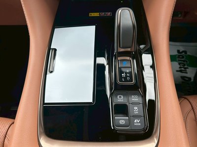 2025 Toyota VELLFIRE — миниатюра 16