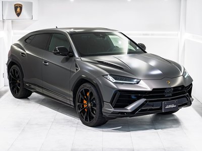 صورة 2 لـ 2023 Lamborghini URUS