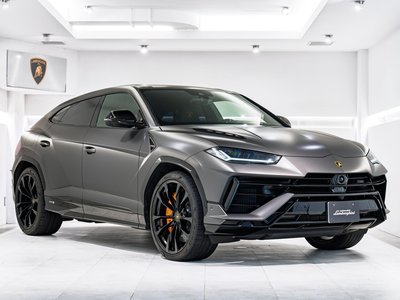 صورة 1 لـ 2023 Lamborghini URUS