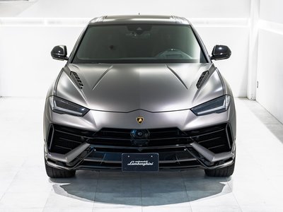 صورة 4 لـ 2023 Lamborghini URUS