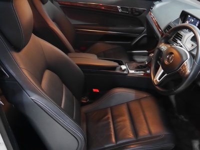 MERCEDES-BENZ E-CLASS - 10