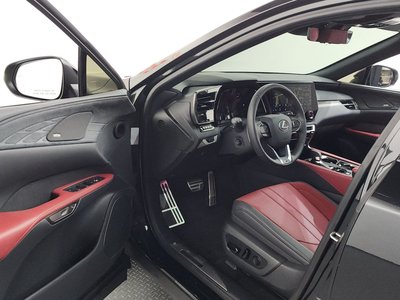صورة مصغرة 13 لـ 2024 Lexus RX