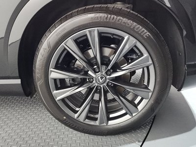 صورة 8 لـ 2024 Lexus RX