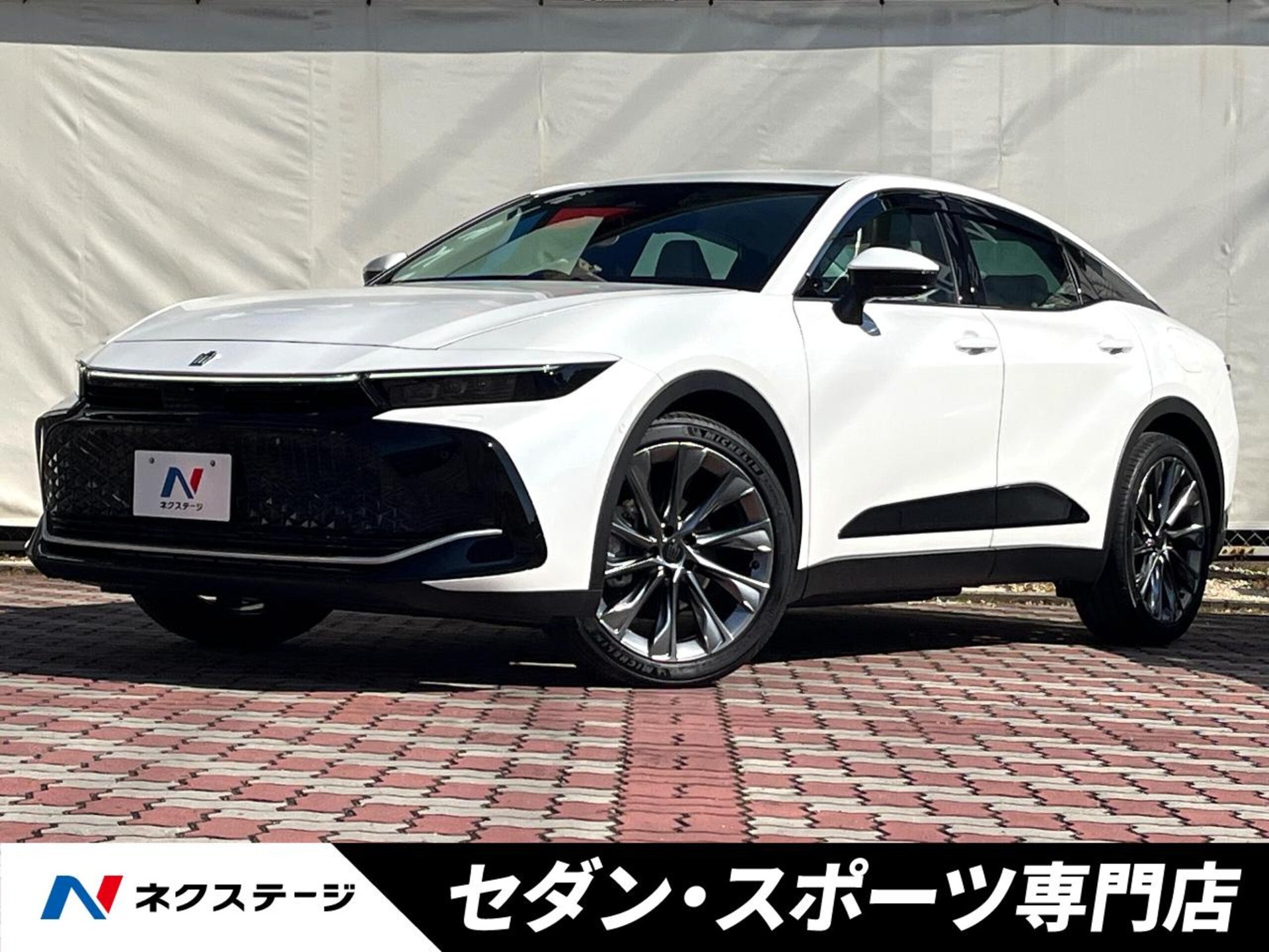 TOYOTA CROWN CROSSOVER - View 1
