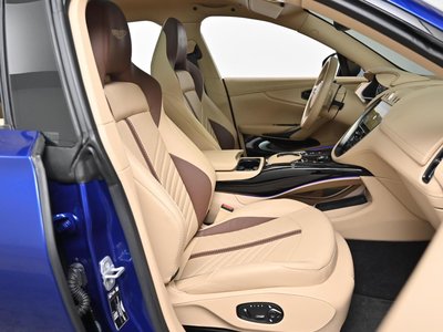 ASTON MARTIN DBX - 10