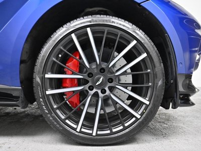 ASTON MARTIN DBX - 6