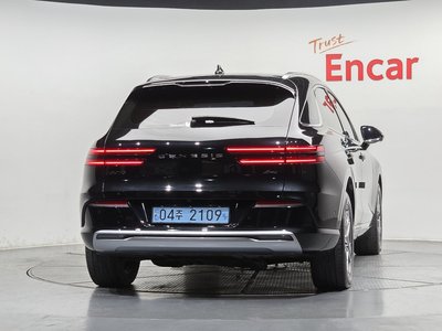 2022 Genesis ELECTRIFIED GV70 photo 4