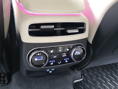 صورة مصغرة 25 لـ 2022 Genesis ELECTRIFIED GV70