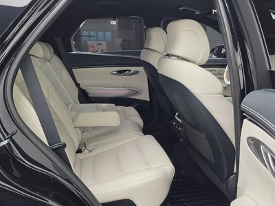 صورة مصغرة 16 لـ 2022 Genesis ELECTRIFIED GV70