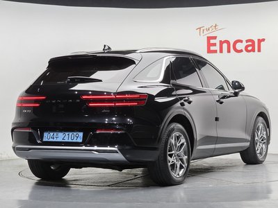 2022 Genesis ELECTRIFIED GV70 photo 2