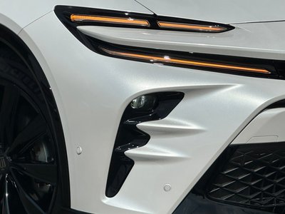 2025 Toyota CROWN SPORT 照片 12