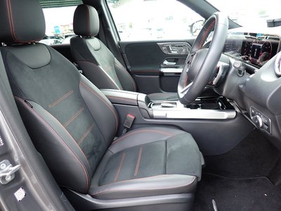 صورة مصغرة 25 لـ 2025 Mercedes-BENZ GLB