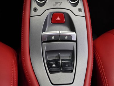 2014 FERRARI 458 SPIDER thumbnail 26