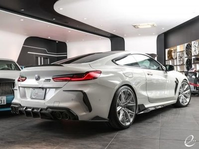 BMW M8 - 2