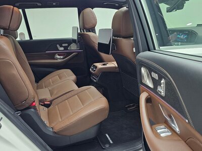 MERCEDES-BENZ GLS - 10