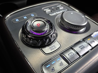 صورة 9 لـ 2022 Genesis G90 (RS4)