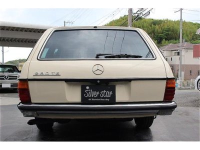 MERCEDES-BENZ E-CLASS - 5