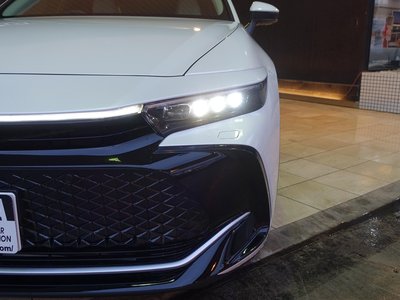 TOYOTA CROWN CROSSOVER - 3